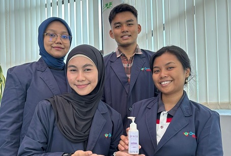 Mahasiswa Farmasi USB Olah Limbah Air Cucian Beras Jadi Body Lotion