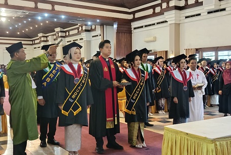 Selamat! USB Luluskan 337 Wisudawan